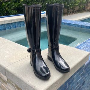 Hunter RainBoots Size 9